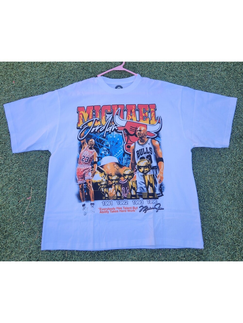 Vintage Style Michael Jordan Chicago Bulls White Oversized Shirt Size XL NWOT